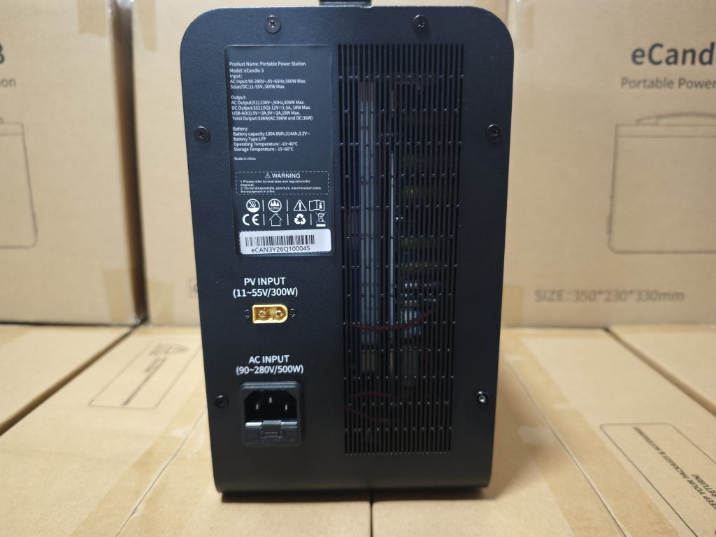 1004Wh 便携式户外太阳能应急电池